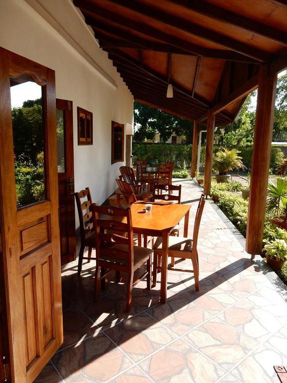 Belle Amie Self Catering Hotel La Digue Exterior foto